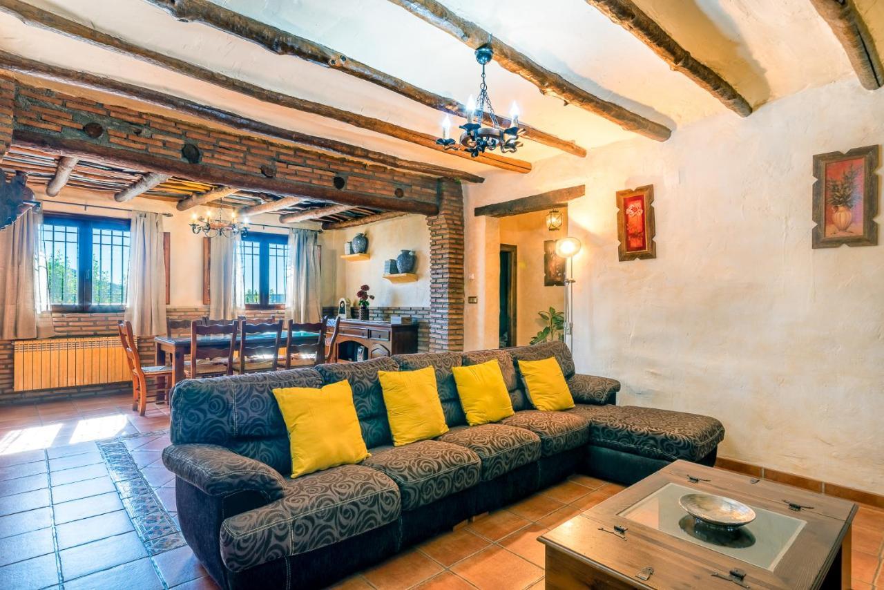 Villa Cortijo La Loma De La Alpujarra à Pitres Extérieur photo