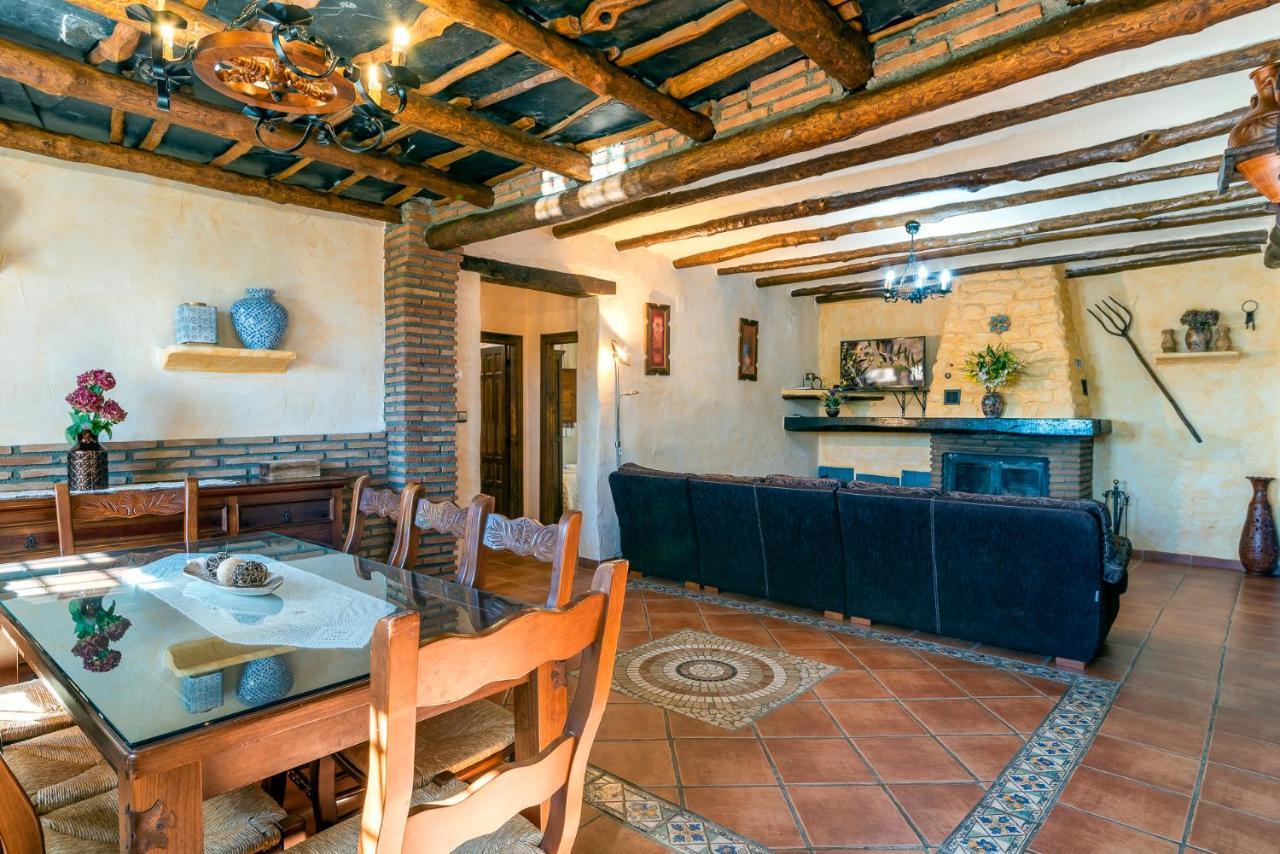 Villa Cortijo La Loma De La Alpujarra à Pitres Extérieur photo
